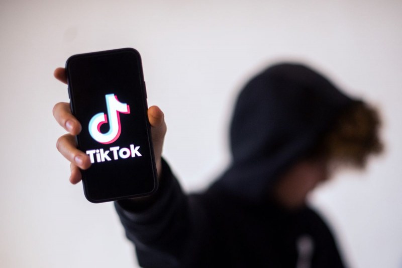 Вече всички ще могат да качват по-дълги клипове в TikTok