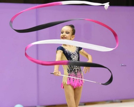 Виктория Христозова стана първата национална състезателка на СКХГ Спартак