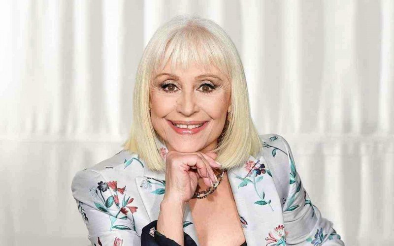 Почина Рафаела Кара една от иконите на италианския шоубизнес
