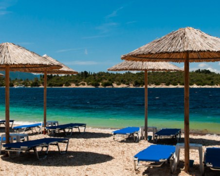 Къде и колко ще плащаме за сянка по морето през лятото?