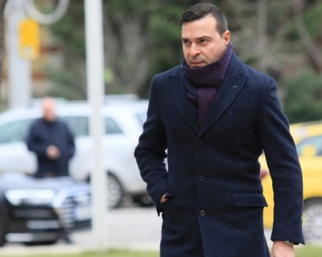 Отложиха делото за побоя над журналиста Слави Ангелов