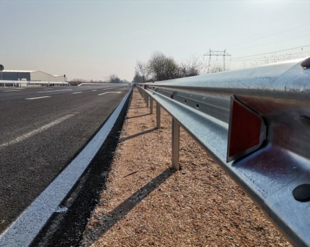 Пиян шофьор се блъсна в мантинела край Труд