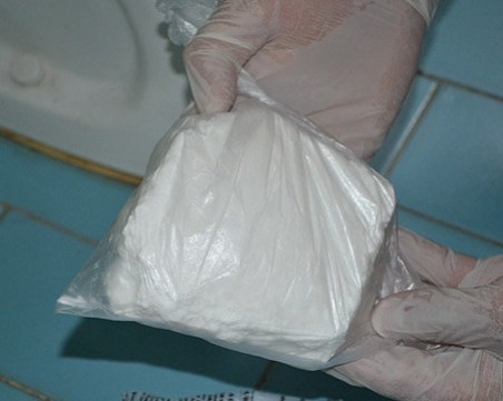 Турчин опита да внесе амфетамин за над 100 бона у нас, скрил дрогата в каросерията на ТИР