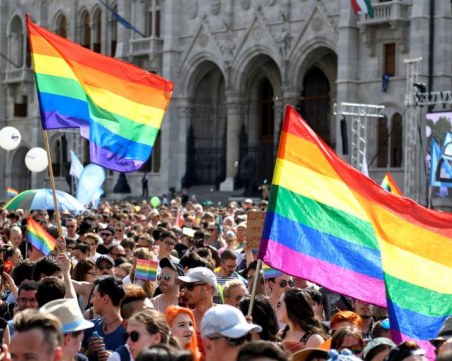 ЕП иска мерки срещу Унгария заради новия анти ЛГБТ закон