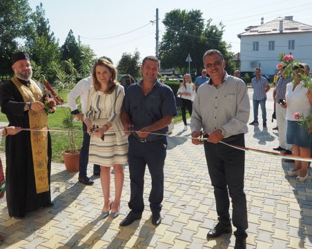 Жителите на с. Крислово вече имат нов Младежки дом