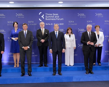 Байдън се включи онлайн на срещата в София: САЩ подкрепя инициативата 