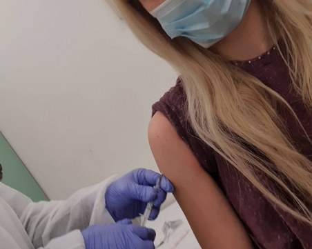 Гърция въвежда задължителна ваксинация на определени групи хора