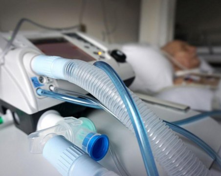 Зам.-здравният министър: Купувани са респиратори на тройни цени