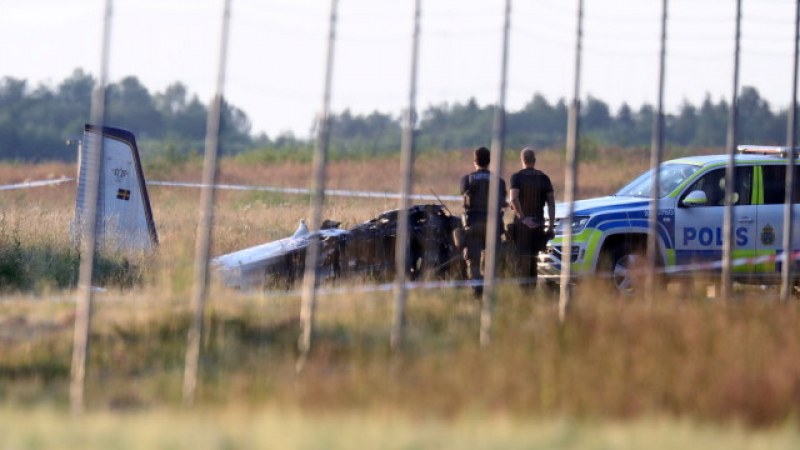 Самолет се разби в Швеция, девет души са загинали