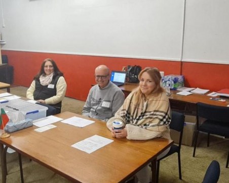 Изборният ден в чужбина започна, Нова Зеландия първа посреща български гласоподаватели