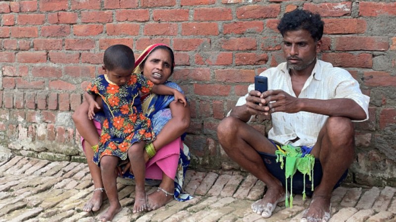 Индийски щат иска да ограничи ражданията на деца