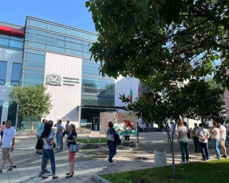 МУ-Пловдив вдига нов модерен корпус