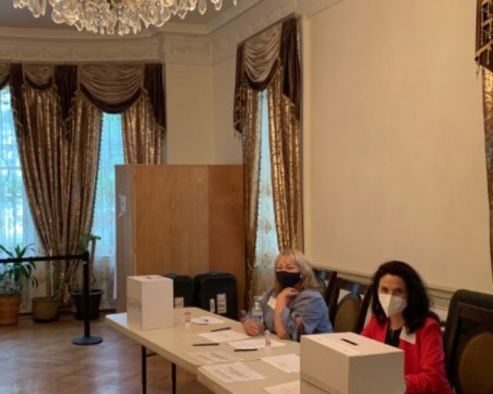 Въпреки рекордния брой секции в САЩ: Изключително ниска активност