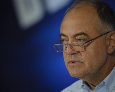 Атанас Атанасов: Прибързаното предлагане на спорен състав на правителство създава риск