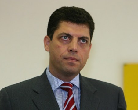 Милен Велчев: Слави си прави илюзия, че може да получи подкрепа без разговор с партиите