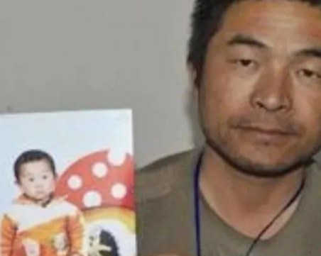 След 24 години: Мъж откри отвлечения си син