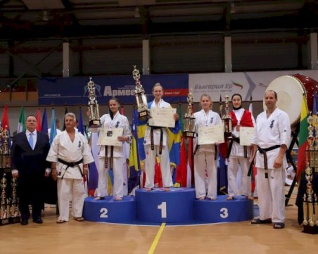 Студентка от МУ– Пловдив световен вицешампион по карате киокушин
