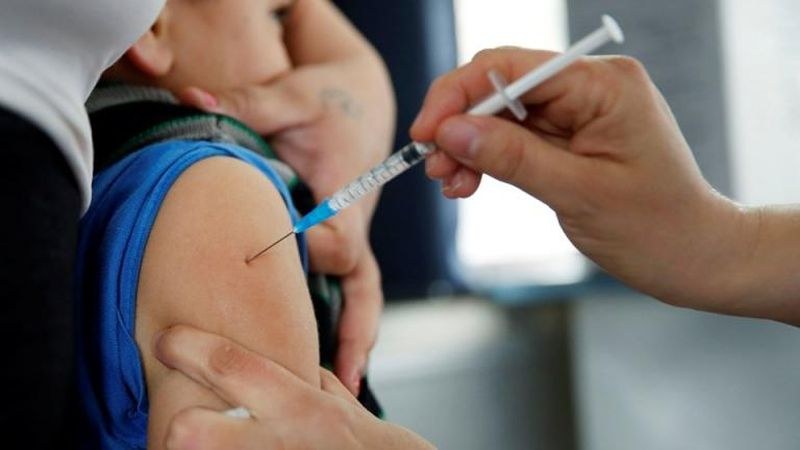 Сериозни глоби и наказания за гръцките медици, които откажат да се ваксинират