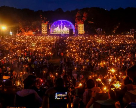 Над 1000 заразени с COVID-19 след фестивал на открито