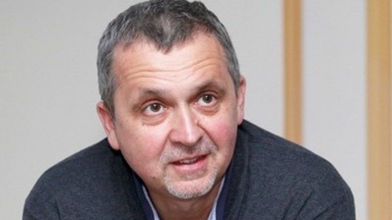 Владимир Дончев за задкулисието, лобитата и  космическата програма на партията на Слави Трифонов