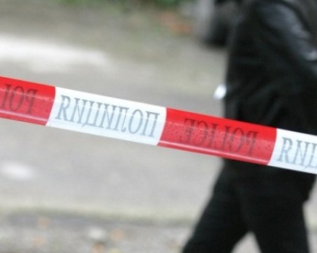 Автомобил се вряза в магазин за хранителни стоки в София