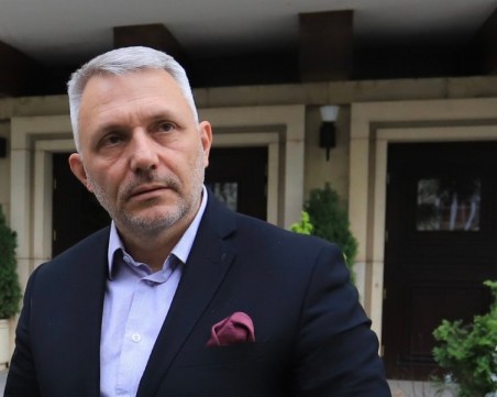 Хаджигенов за оттеглянето на Николай Василев: Ще има ново 20, което е като старото 20