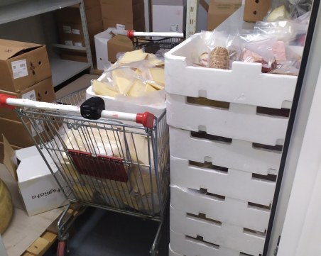 Откриха 820 килограма месо с изтекъл срок на годност във фирма в Пазарджишко