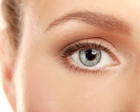 Защо имаме торбички под очите и как да ги лекуваме с натурални средства