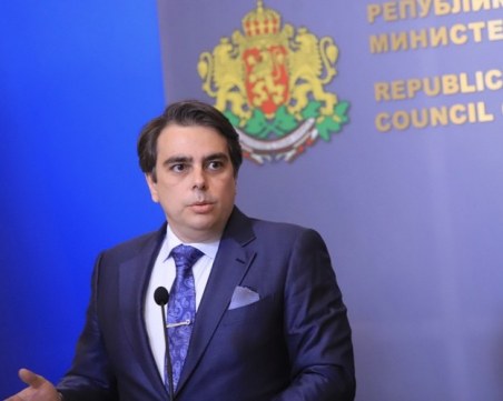 Асен Василев: С ИТН нямаме еднаква визия за икономическата политика на страната
