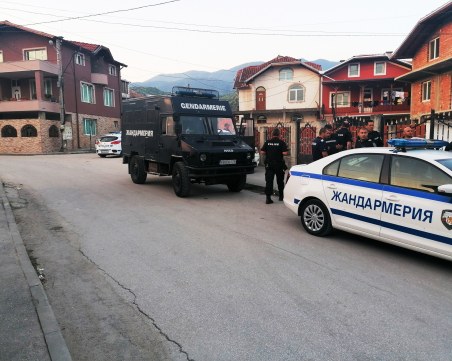 Полицейска акция в Пещера! Арестувани са 11 души