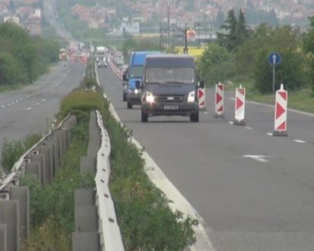 До 22 юли движението при входа на Бургас ще е само в едното платно