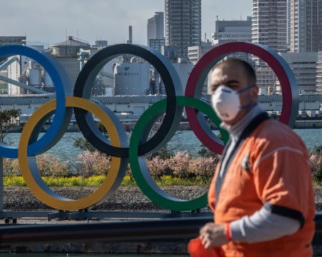 Още двама спортисти с коронавирус в олимпийското село, член на МОК - също