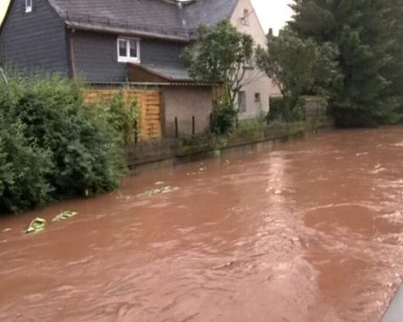 Потопът удари и Австрия и Швейцария