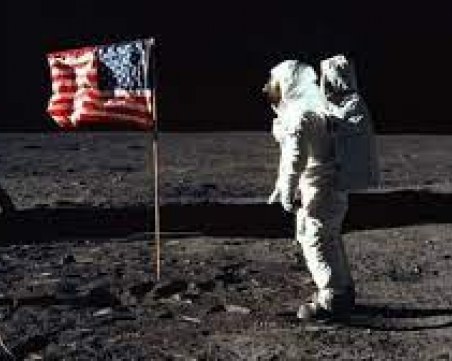 На този ден: Първият човек на Луната