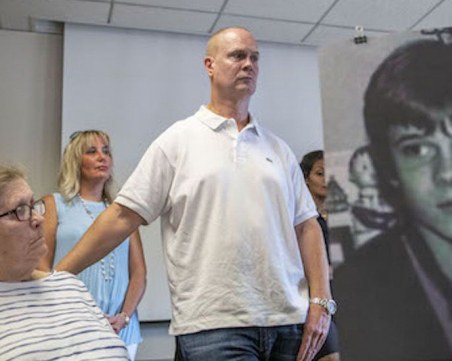 Най-младият информатор съди ФБР за 100 млн. долара