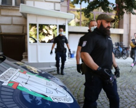 Държавната финансова инспекция влезе в Бюрото за защита