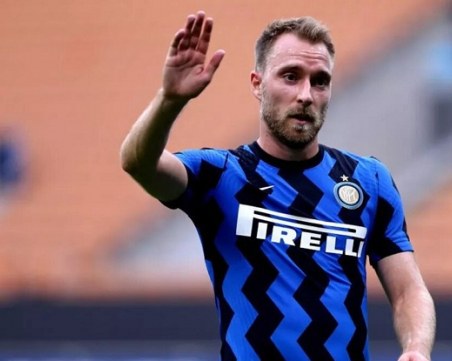 Италианската федерация: Ериксен не може да играе с дефибрилатор за Интер