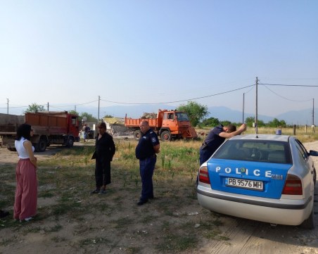 Кметът Мараджиев проведе акция по събарянето на незаконни постройки 