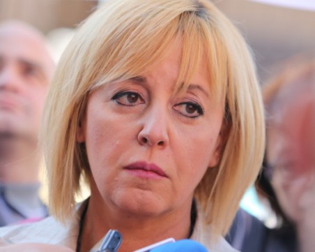Манолова: Ние искаме да има правителство, но имаме условия