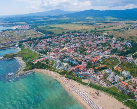 Отпускат още 2.5 милиона лева за лятна почивка на учениците