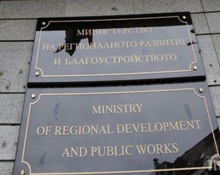 Уволниха и зам.-министър заради спрените ремонти за милиони в Пловдив и цялата страна