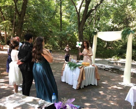 Влюбена двойка си каза 