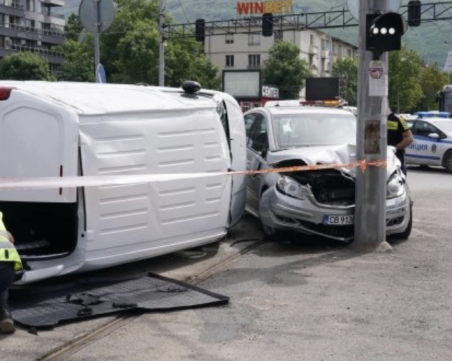 МВР: Нямаме право да изнасяме данни за катастрофата с Вежди Рашидов