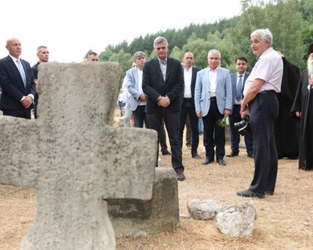 Стефан Янев посети Пирдоп на днешния празник на града