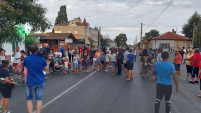 След убийството на дете: Жителите на Братаница настояват за камери за контрол на скоростта