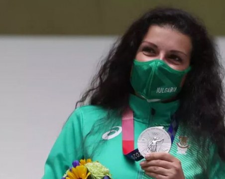 България с първи медал на Олимпиадата в Токио! Антоанета Костадинова грабна среброто