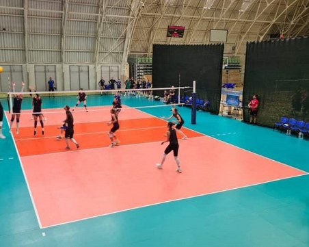Волейболните националки с две победи в първите си контроли преди Европейското