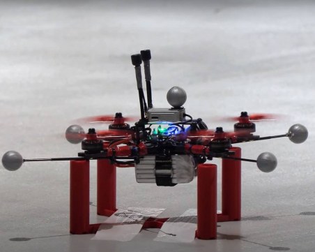 Изкуствен интелект победи човек в състезание с дронове