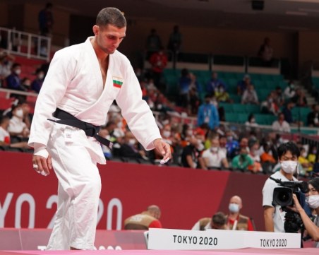 След тежък мач Ивайло Иванов също напуска Игрите в Токио