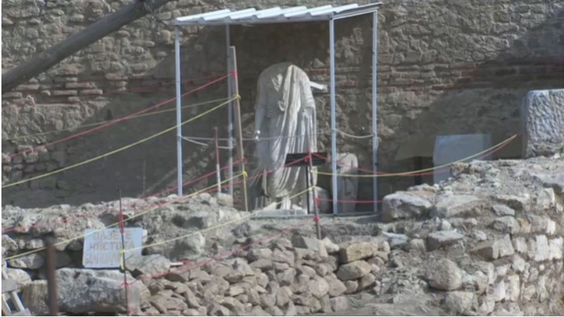 Откриха уникална мраморна статуя край Рупите